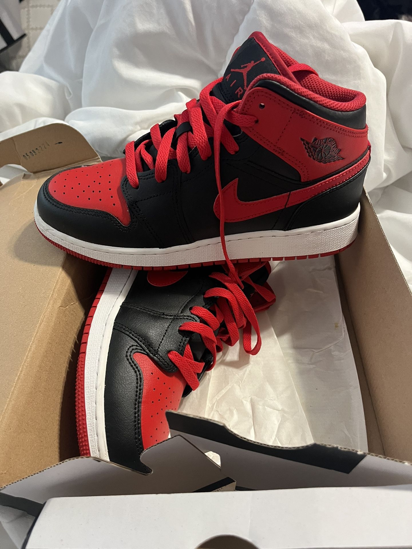 Air Jordan 1 Mid 5.5y