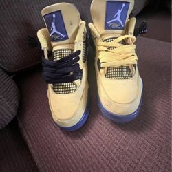 Jordan 4 Lightning 