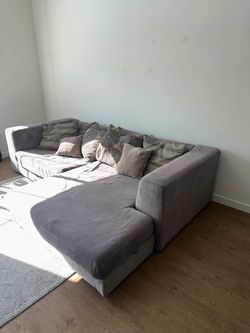 Free couch! Just come pick up