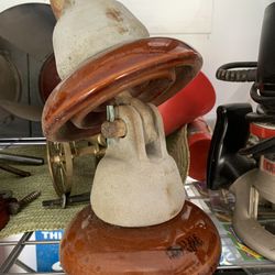 LARGE INSULATOR NO CHIP GOOD CONDITION 