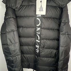 Moncler Puffers 