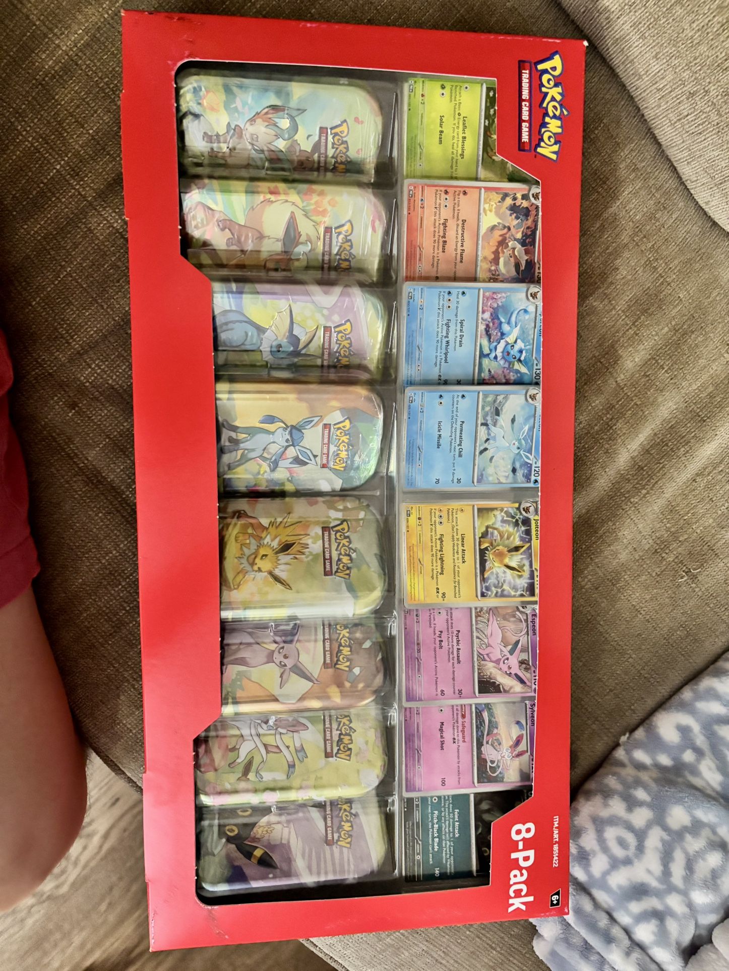 Pokemon Prismatic Evolution Tin