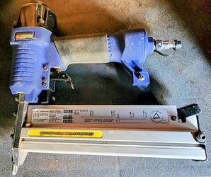 Campbell Hausfeld 18 ga Pneumatic Brad Nailer / Stapler Model SB50400