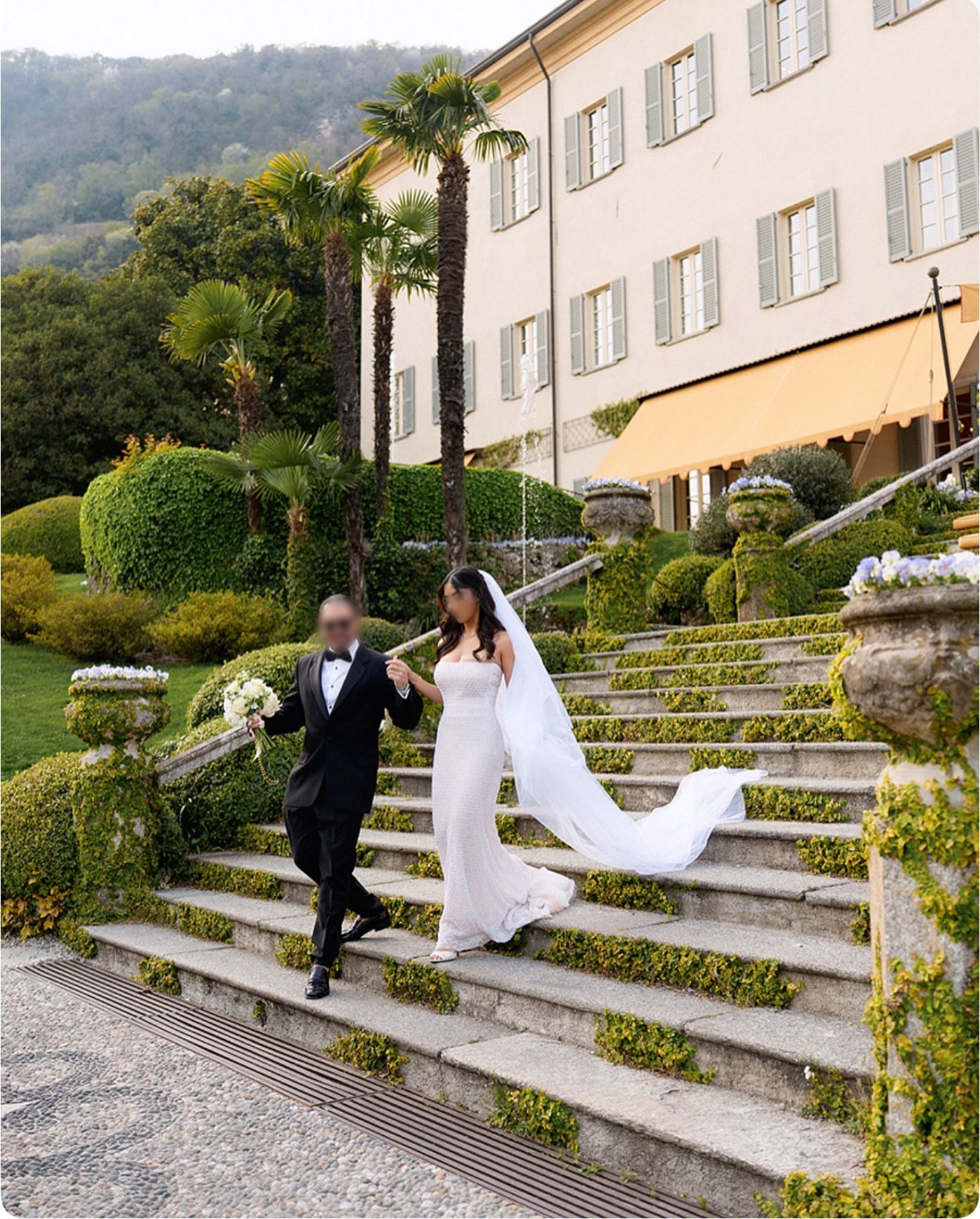 Rosa Clará Couture wedding gown 2025