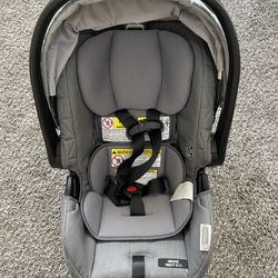 Graco Car seat 