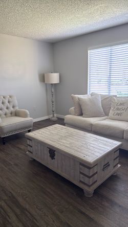 Love seat