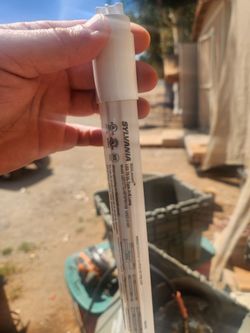 LED T8s 7dollars a bulb BOX of 25 for 100