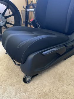 Civic EX Driver seat $550 