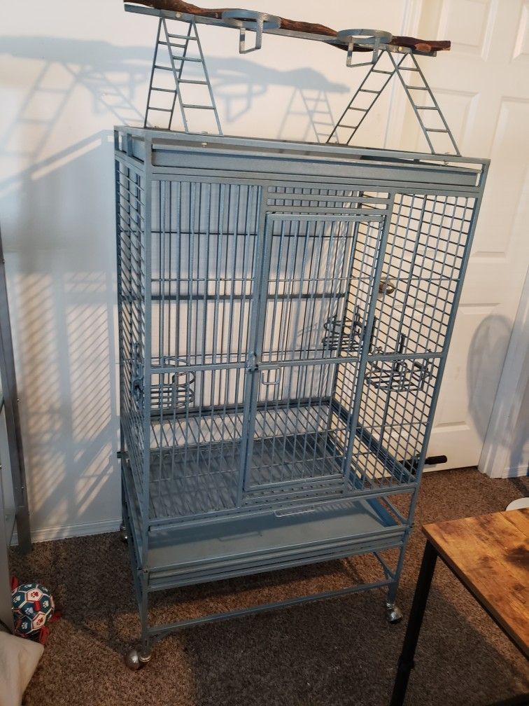 Very Large Bird Cage (Moving Within Next Couple Days)
