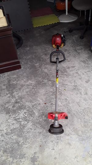 Photo Red Max Straight Shaft Trimmer 2 Cycle GT25N Just Serviced No Issues!