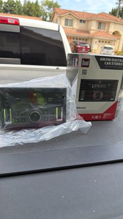 Dual AM/FM digital car stereo