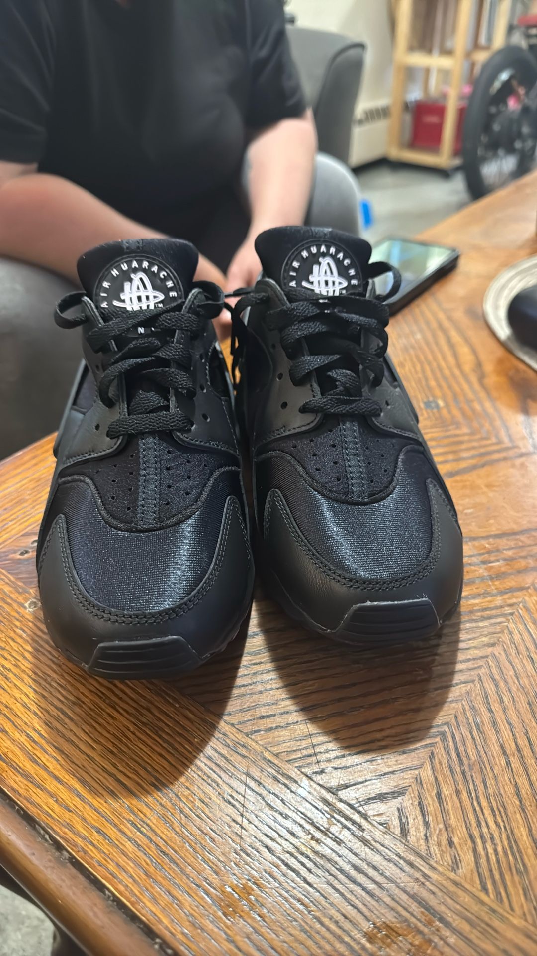 Women’s 8.5 Huaraches