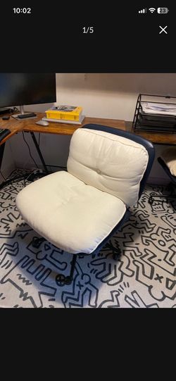 LOW PRICE MOVING- MARIO BELLINI LEFT FACING BOUCLE ICONIC COUCH