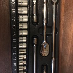 New Snap On Metric Starter Set 