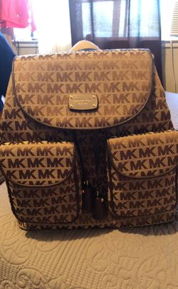 Michael kors back pack