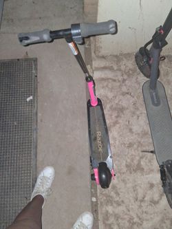 Razor Electric Scooter Pink and Black