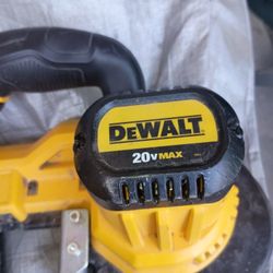 DeWalt 20v Band Saw Used In Great Condition $145