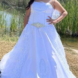 First Communion Dress/ Vestido De Primera Communion 