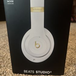 Beats Studio 3 by Dr Dre