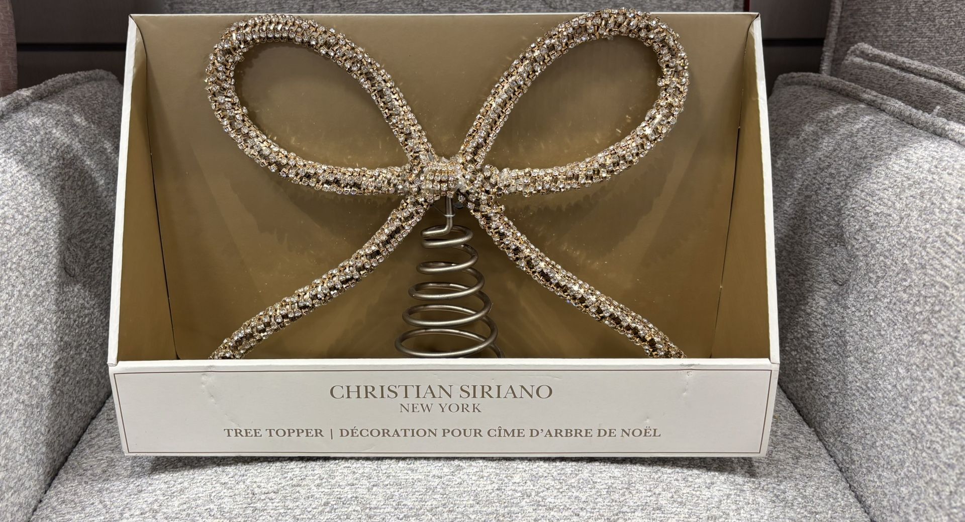 Viral Bow Tree Topper