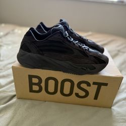 adidas Yeezy Boost 700 V2 ‘Vanta’