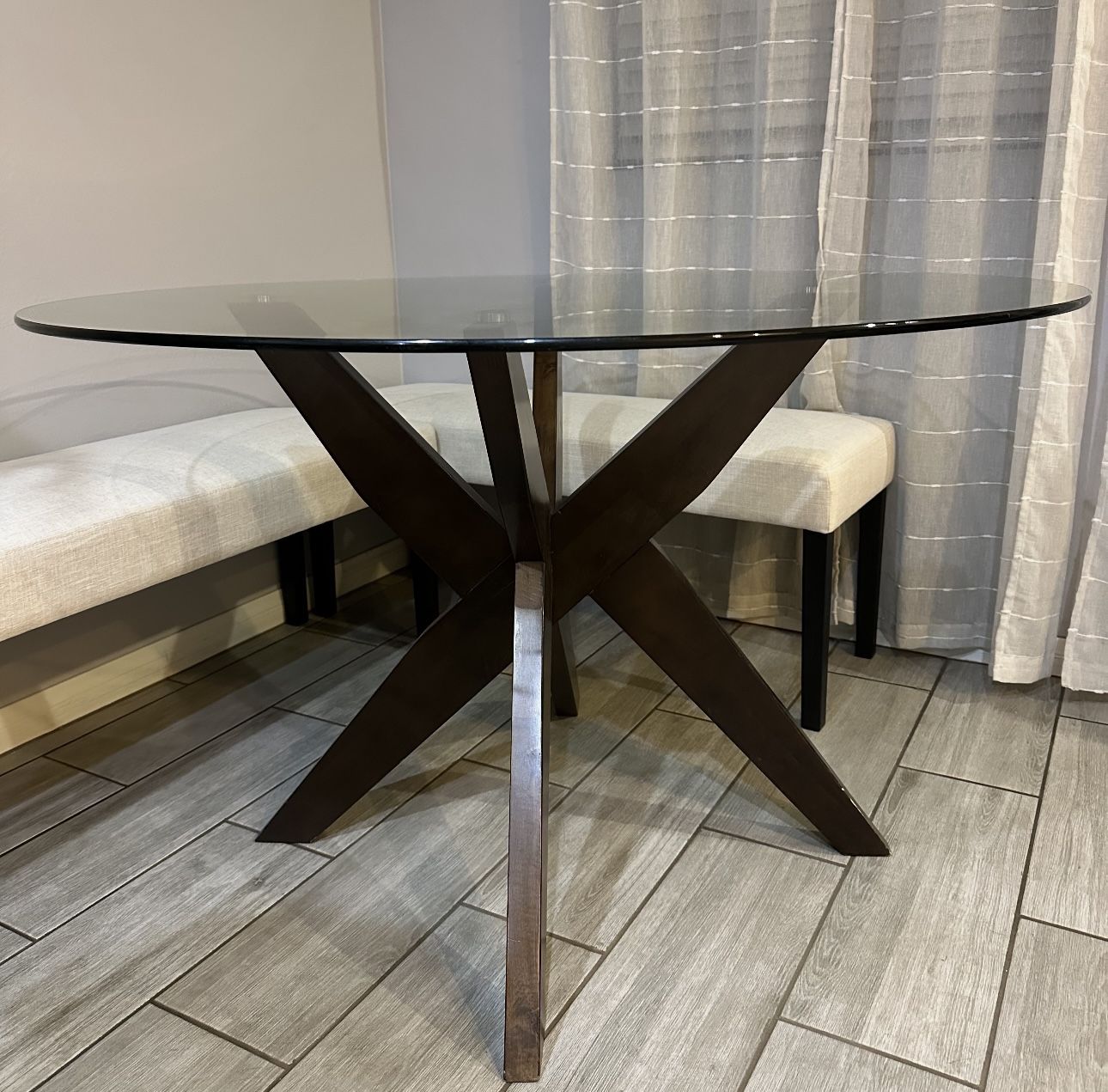 Round Glass Dining Table  48x30