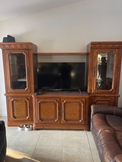 Wall unit