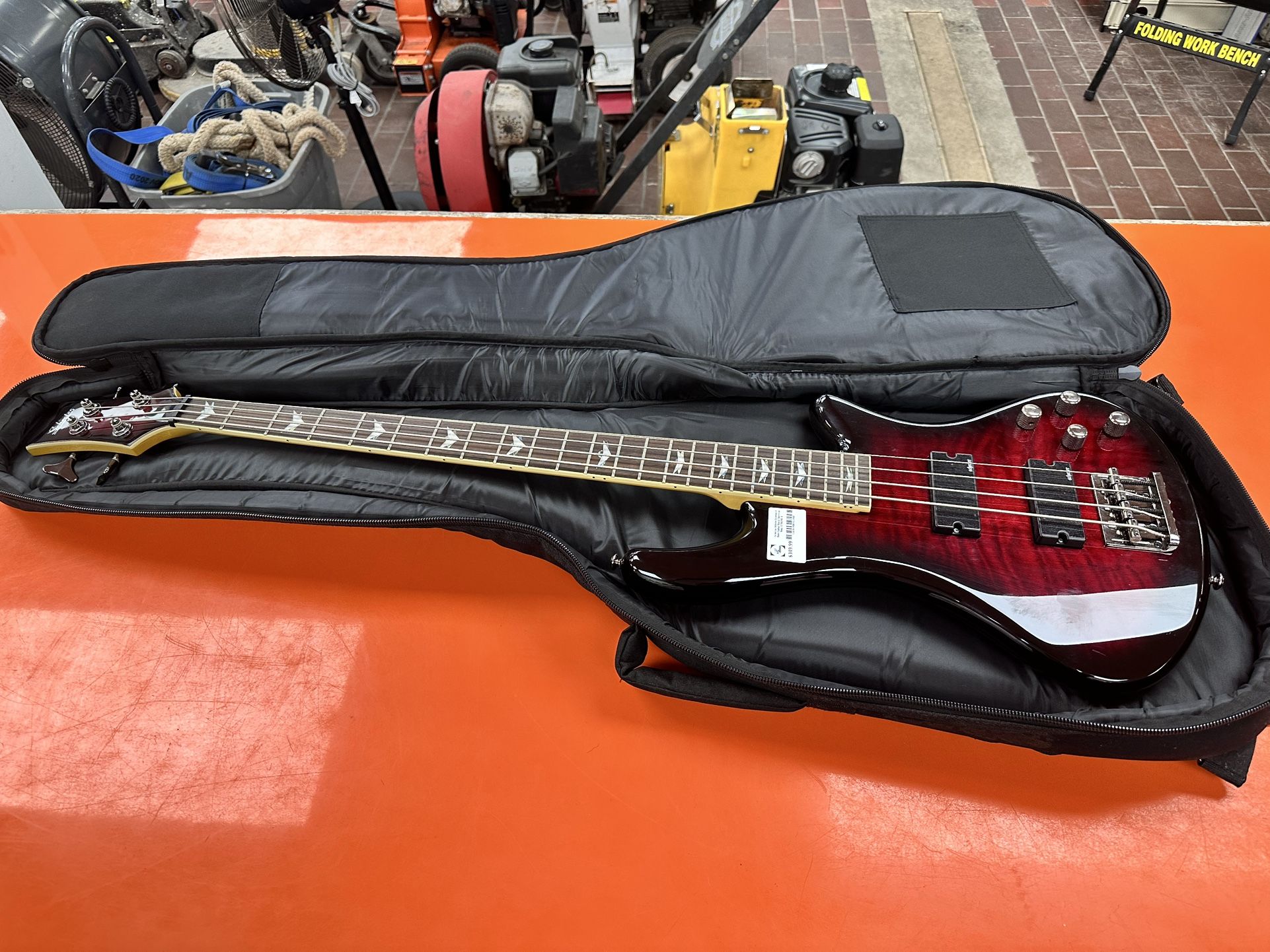 Schecter Stilletto Extreme 4 String Bass