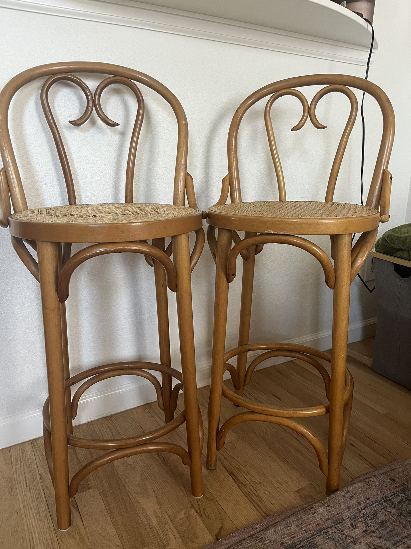 Brentwood Thonet Rattan Bar Stools witch Cane Seats  (2)
