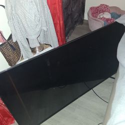 50 Inch Roku Onn Smart TV. 80 OBO