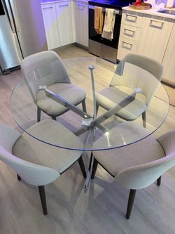 Dining room table