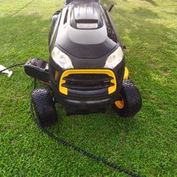 2019 WITH A 19HP INTEK BRIGGS ENGINE 42" DECK