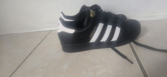 Superstars  Size 4.5