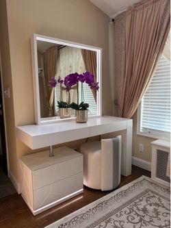 Italian White Vanity with mirror and lights