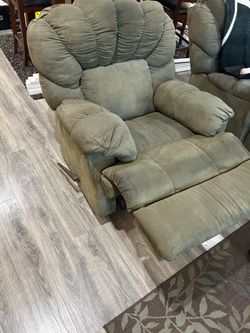 Recliner for sale Rarely sat in.
