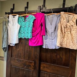 Lot of 6 tops size small