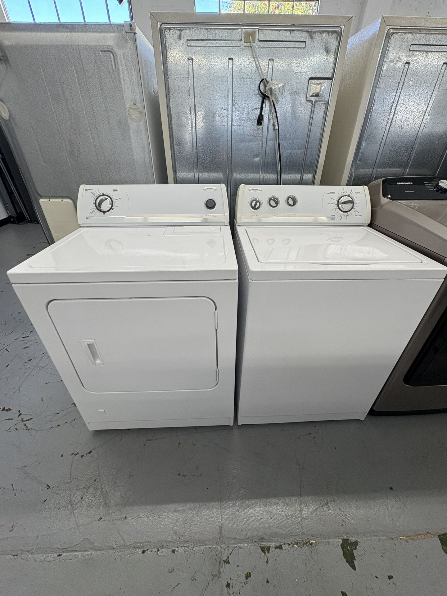 Used Set Whirlpool Washer And Dryer Gas /  3 Months Warranty 