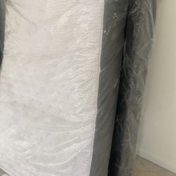 New Queen Bed Mattress Box Spring Rails