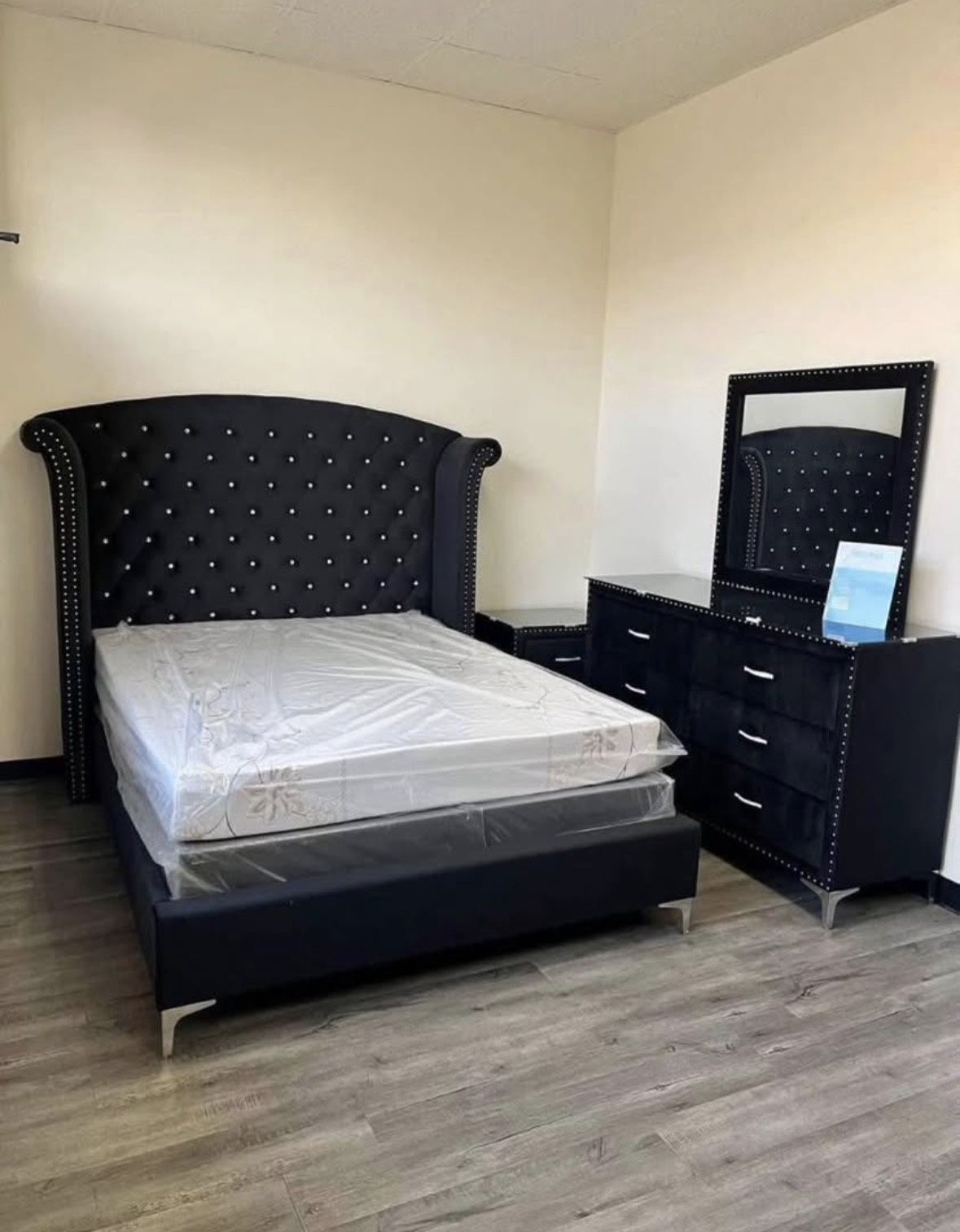 Queen Bedroom Set-TAKE HOME WITH $25
