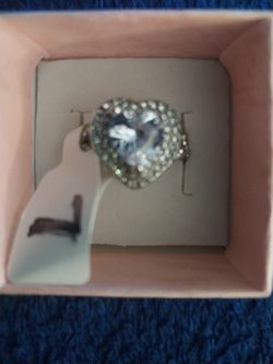 Brand New Silver Heart Ring Size 7