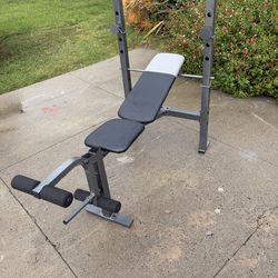 Weight Bench w/ Leg Extender