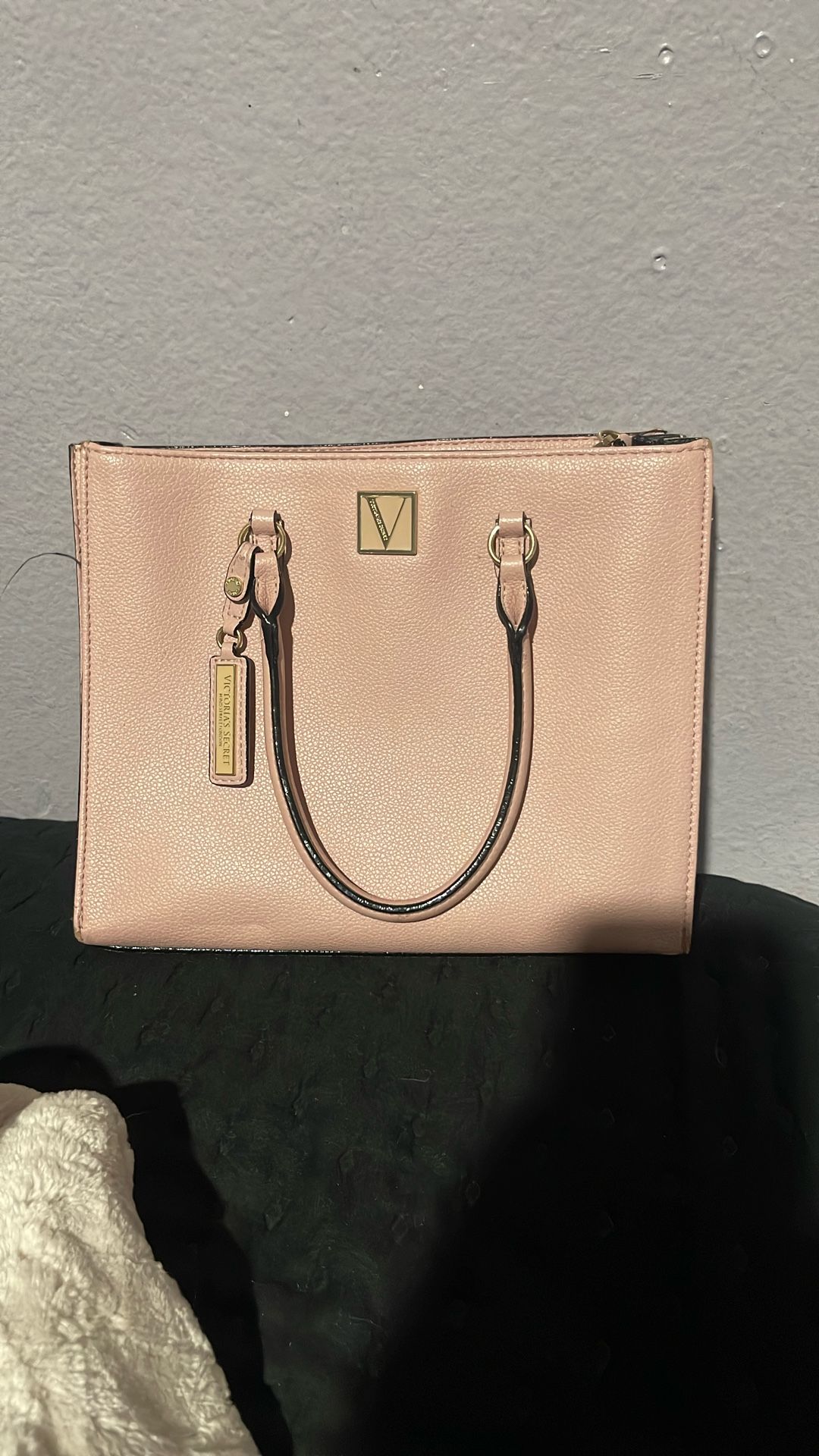 Victoria Purse