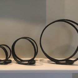 Curved Metal Candleholders (Set of 3)