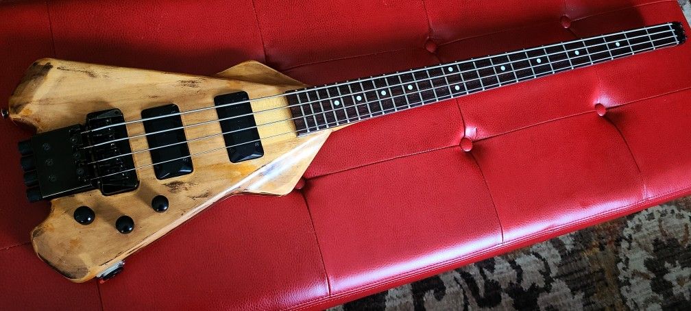 Riverhead Headless Bass Guitar
