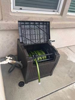 Hideaway Garden Hose Reel (Used-Good)