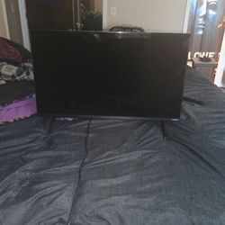 32 Inch TV 