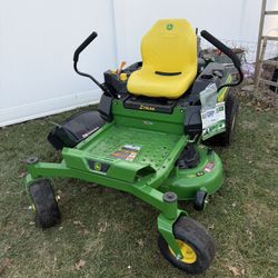 John Deere Zero Turn 