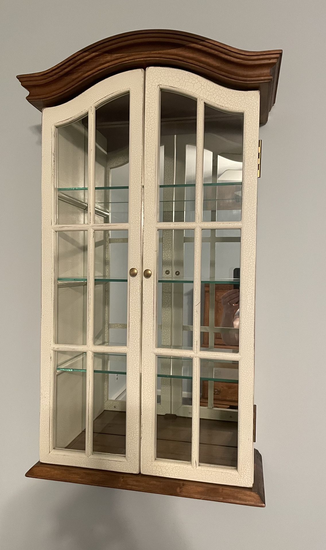 Wall Mount Curio Cabinet For Collectibles