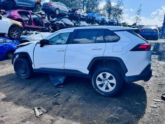 🚘 2021 Toyota RAV4 Parts
