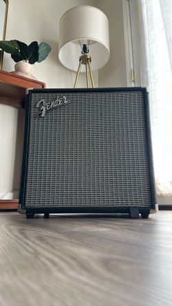 Fender Guitar/bass rumble 25